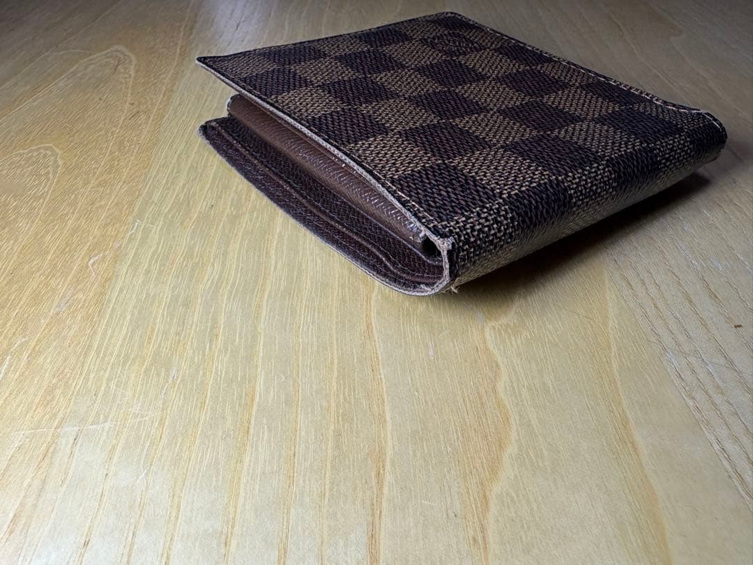 ルイ・ヴィトン ダミエ　二つ折り財布