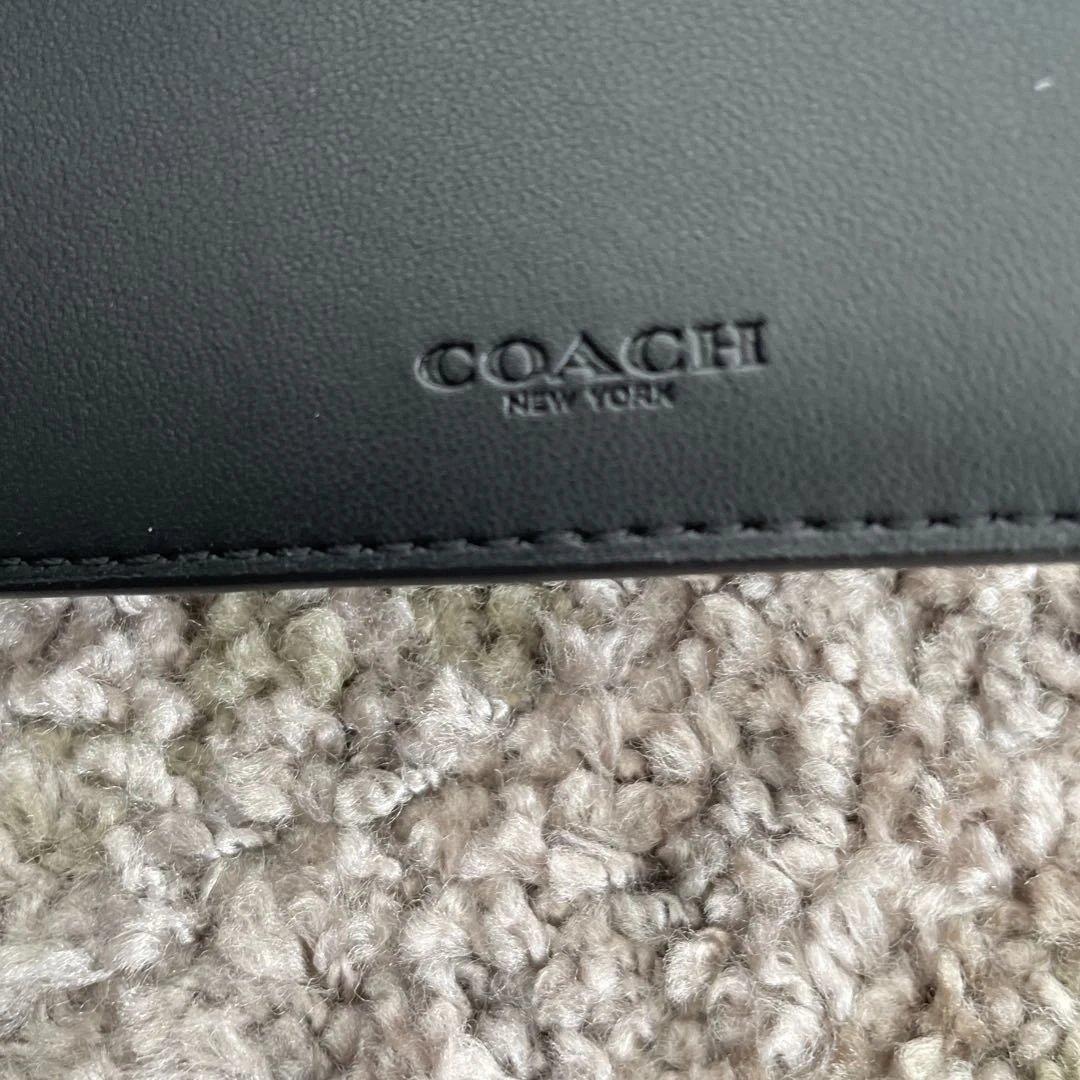 新品未使用　49,500円　COACH 二つ折り財布