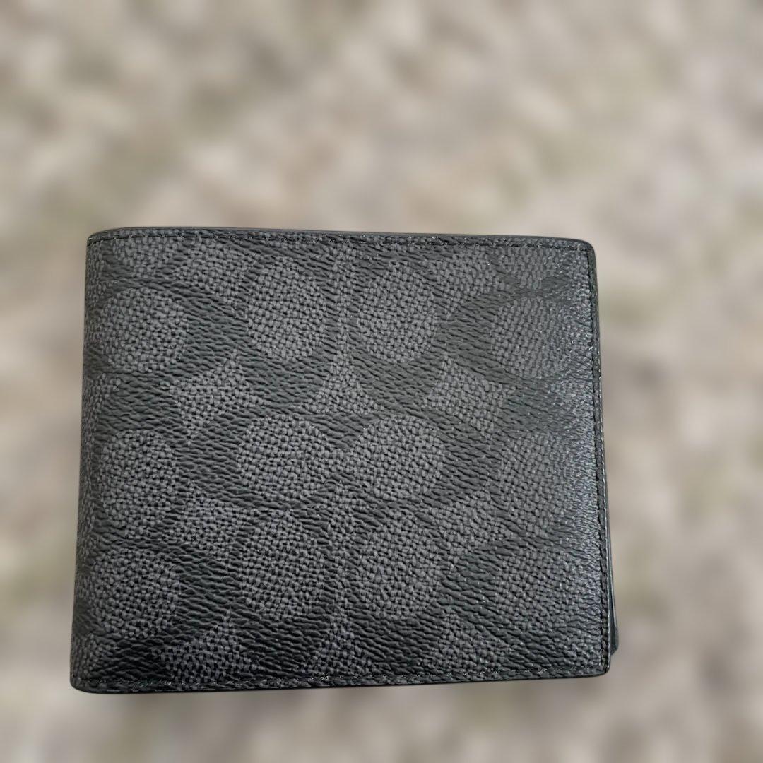 新品未使用　49,500円　COACH 二つ折り財布