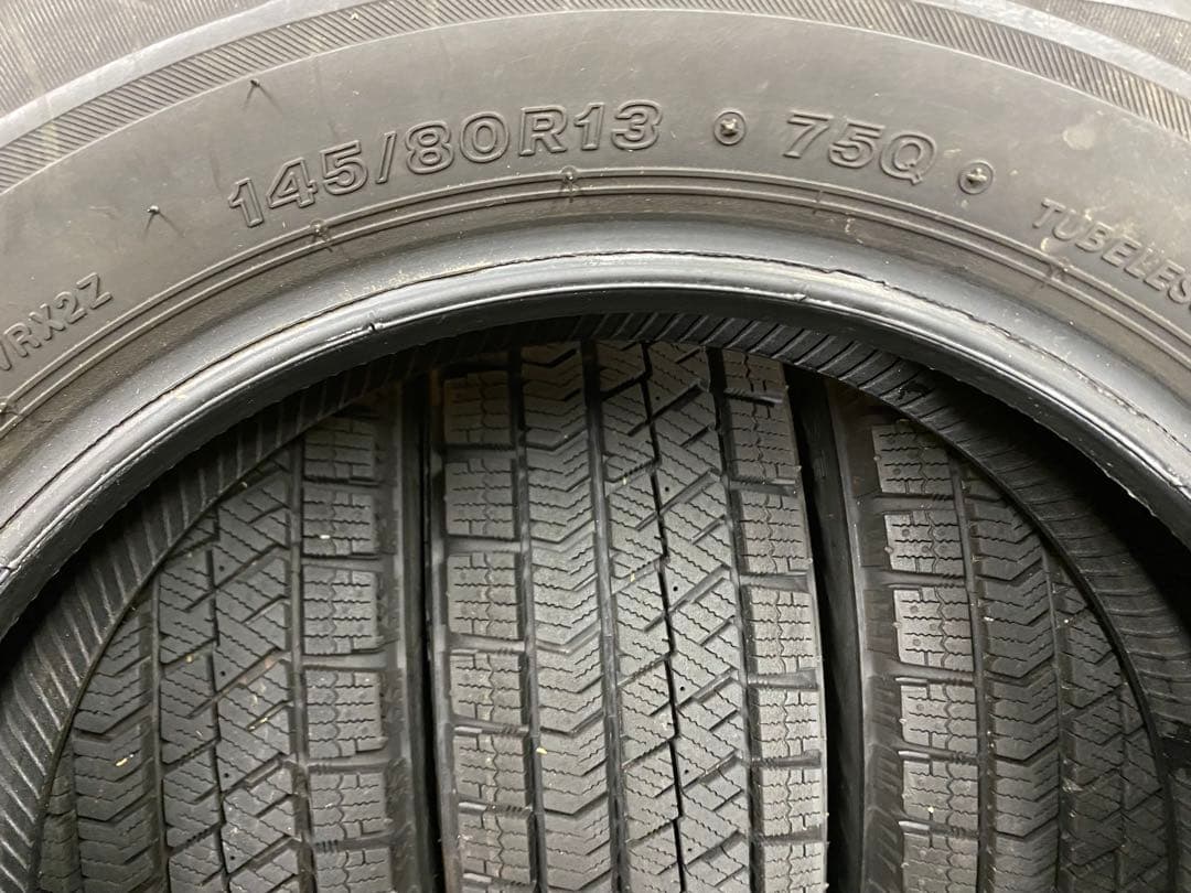 145/80R13・VRX2スタッドレスタイヤ4本　イボ残りありタントなど軽四用