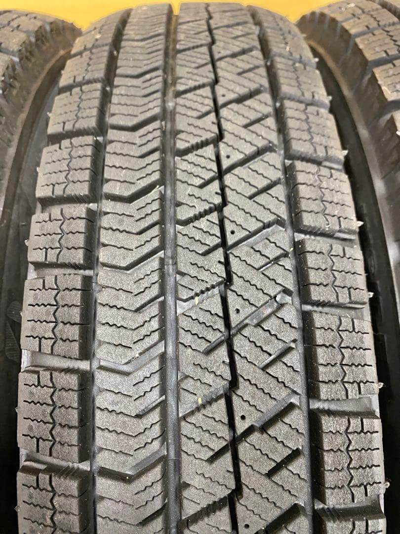 145/80R13・VRX2スタッドレスタイヤ4本　イボ残りありタントなど軽四用