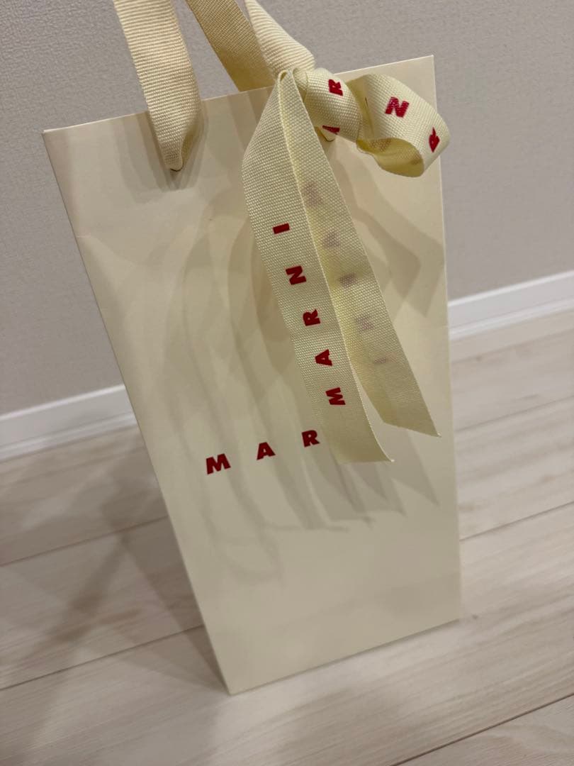 マルニ　MARNI 財布　転売ok 残り1週間以内