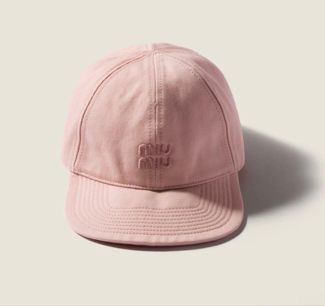 MIUMIU ドリルベースボールキャップ