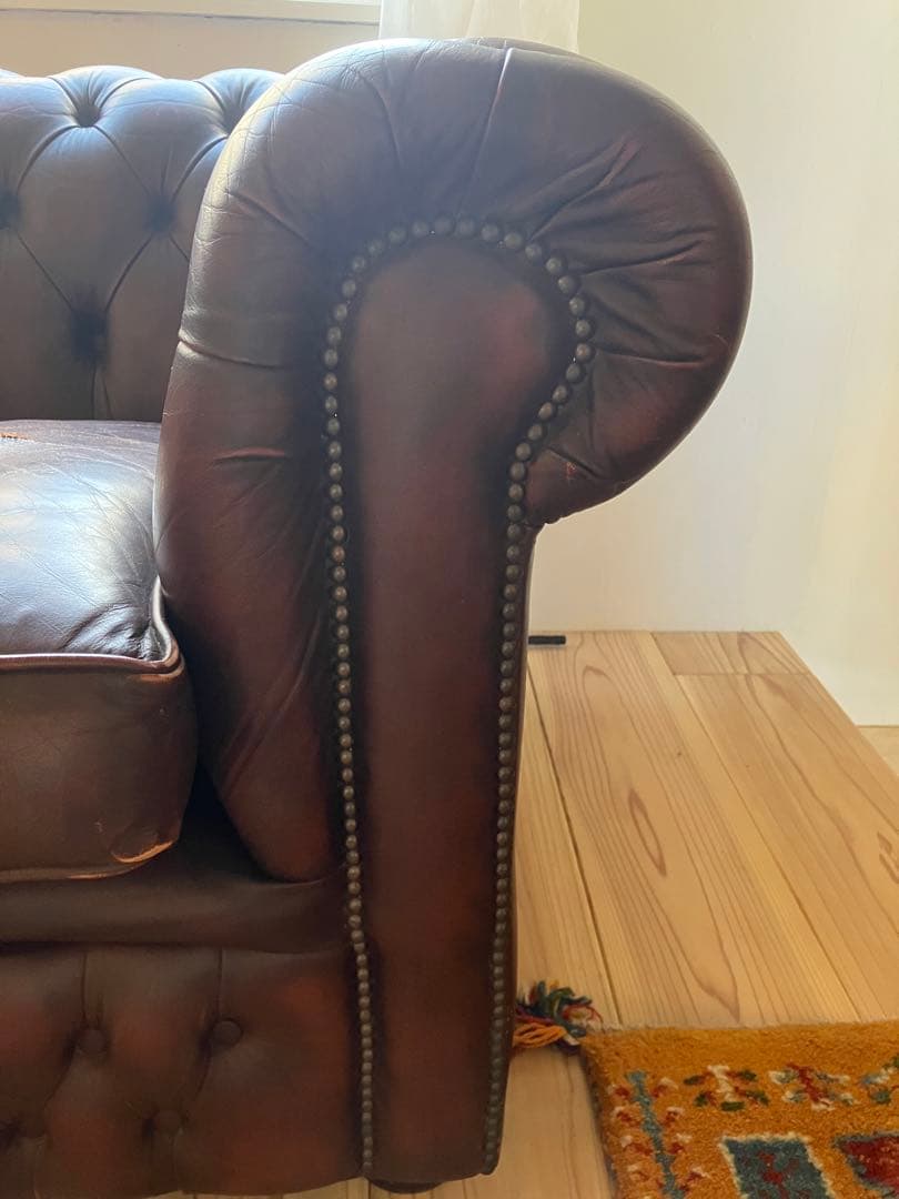 イギリスアンティーク　チェスターフィールドソファ