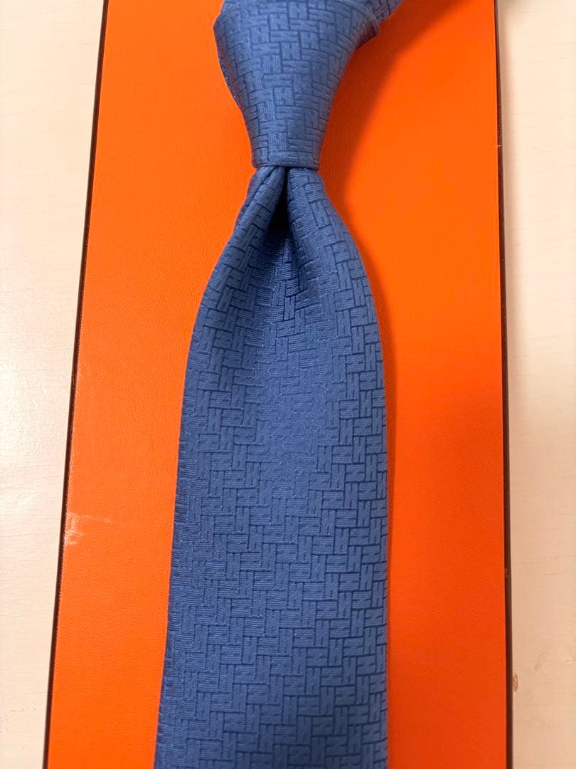 【美品】エルメス ネクタイ　H柄　ブルー　8cm