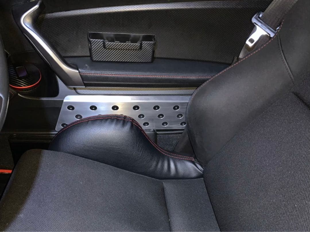 86 zn6 BRZ zc6 ドアキックガードドアシルガードセットヘアライン処理