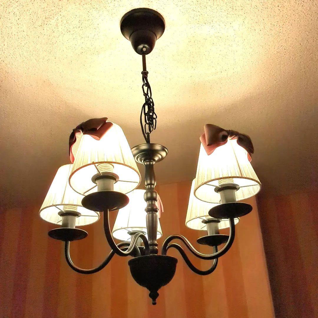 リボン付きシャンデリア