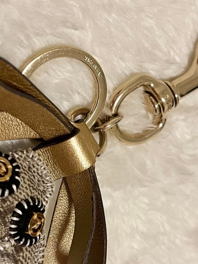 【GUCCI】美品 グッチ キーリング チャーム グッチョリ GG柄 PVC