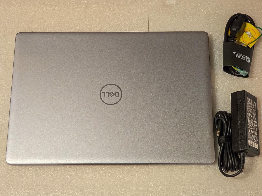 Windowsノート本体 Inspiron 16 5645 Ryzen7 8840U 1TB / 32GB