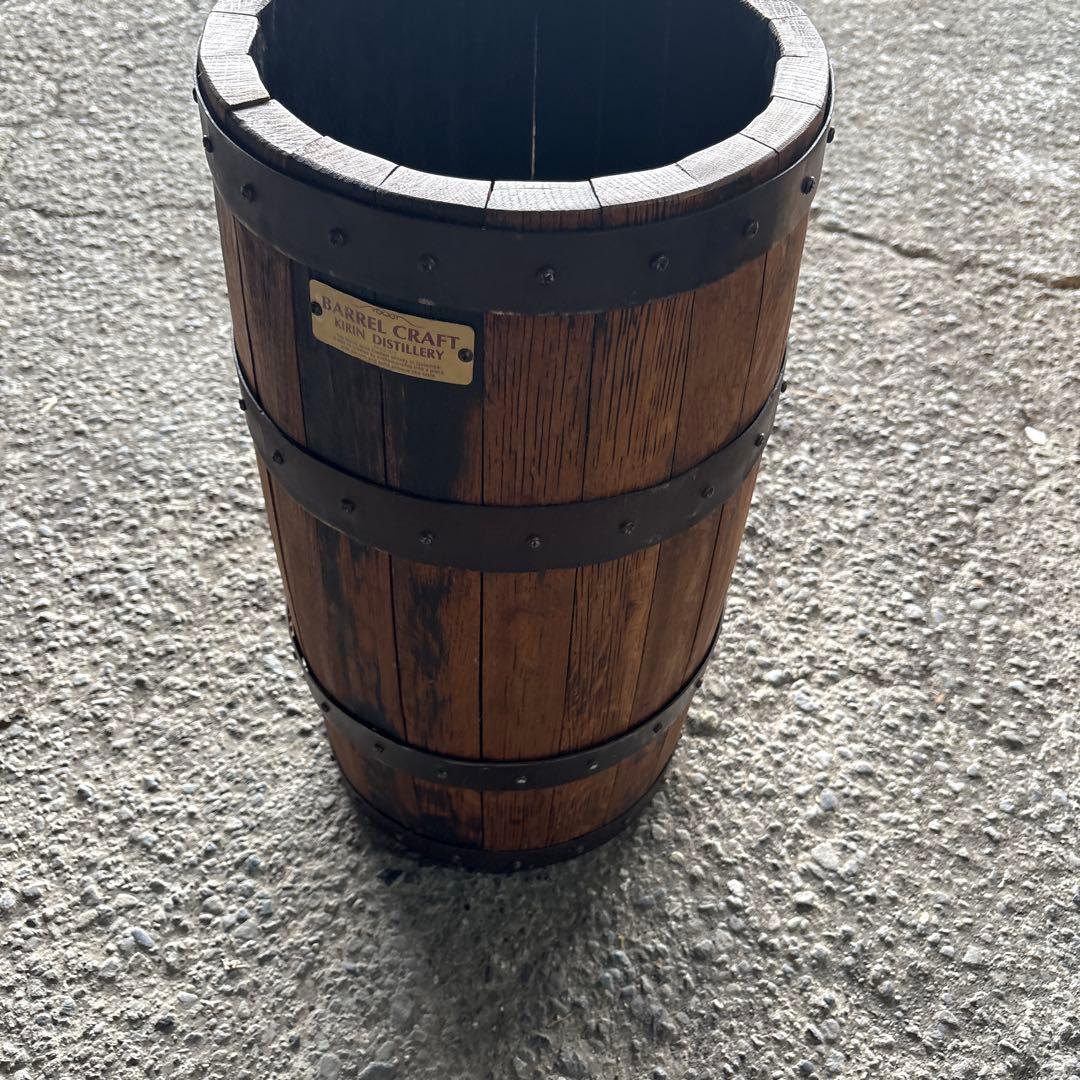 キリン　BARREL CRAFT KIRIN DISTILLERY 傘立て