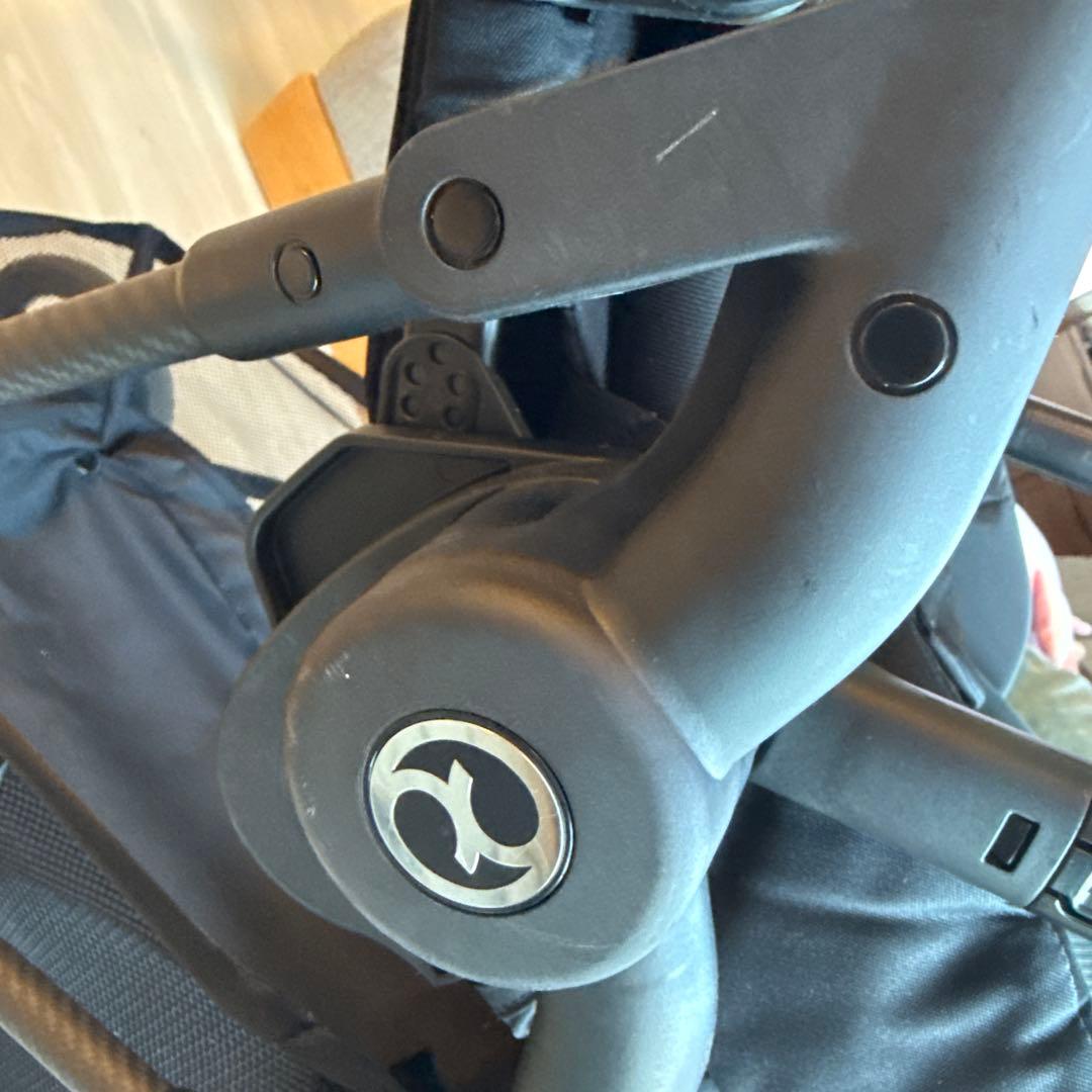 cybex MELIO サイベックス　メリオカーボン　ブラック ベビーカー