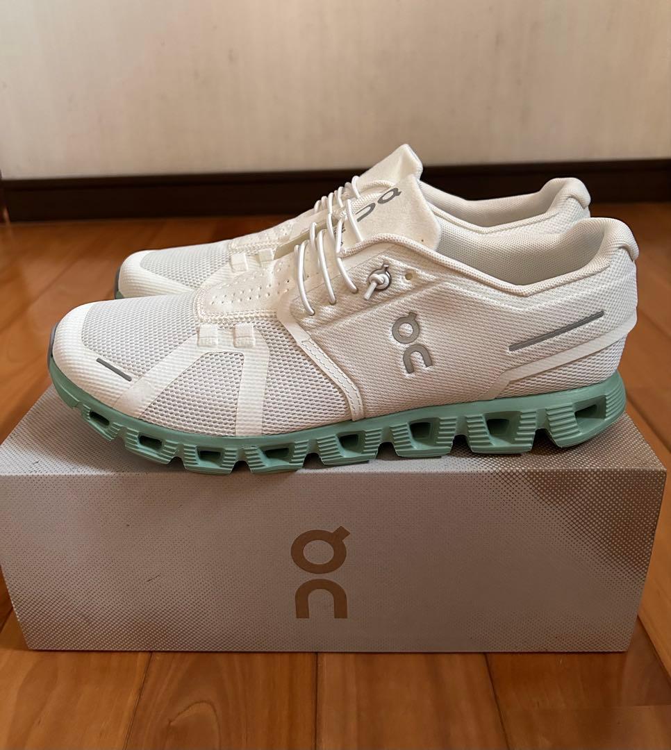 on cloud 5 ホワイト/ミント