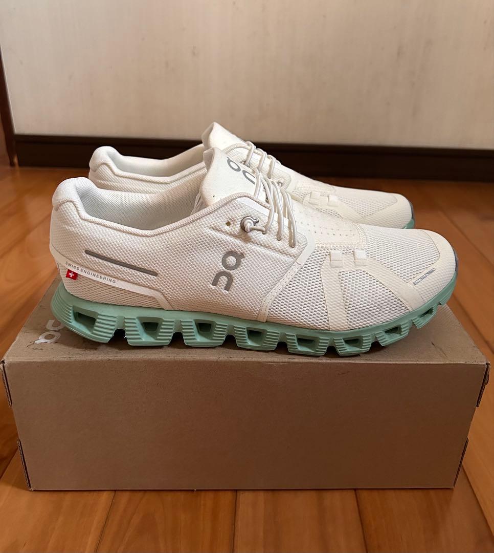 on cloud 5 ホワイト/ミント