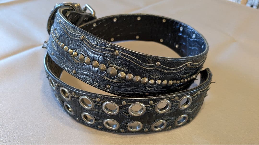 KMRii（ケムリ）スタッズレザーベルト 黒