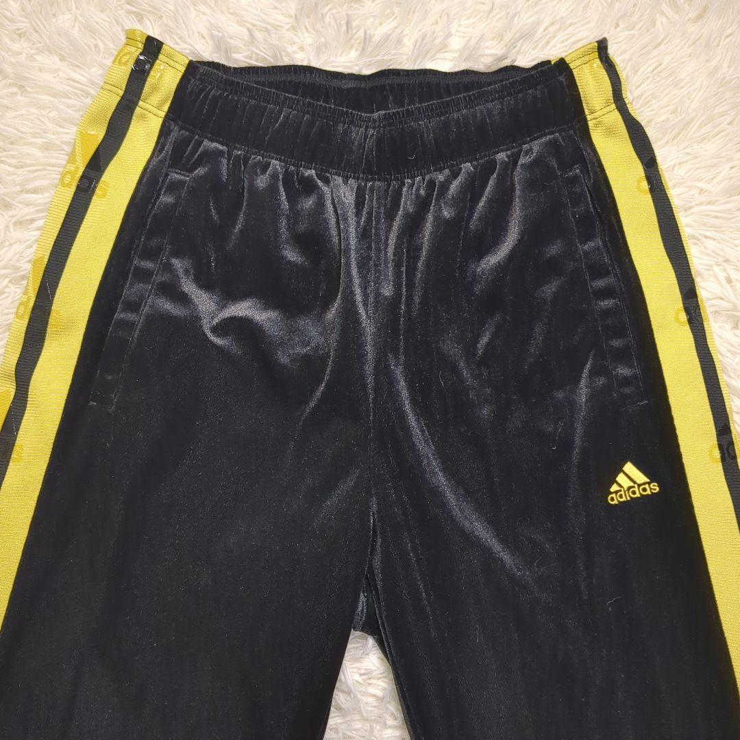 【美品✨adidas✨L】ベロア ジャージ トラックスーツ セットアップ 黒