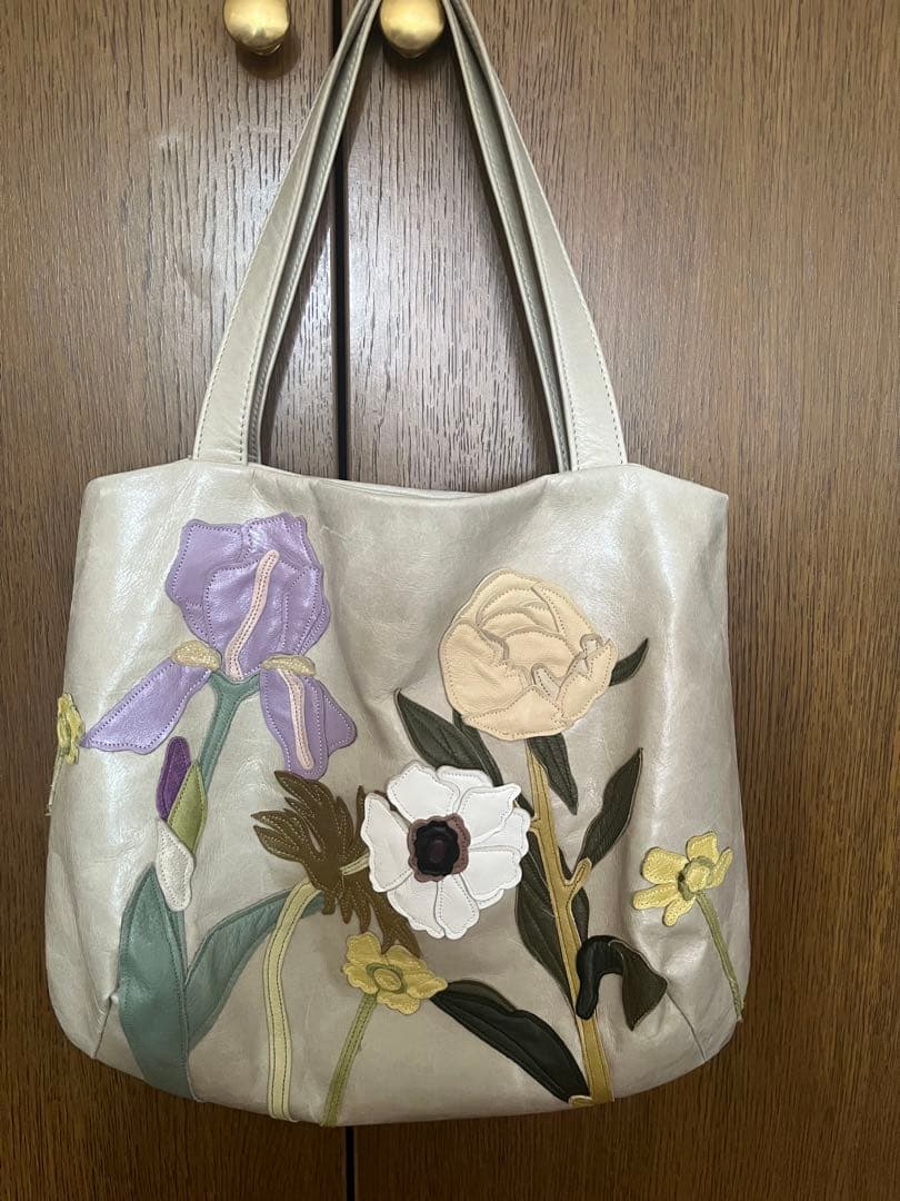 スザンナハンター　　バック