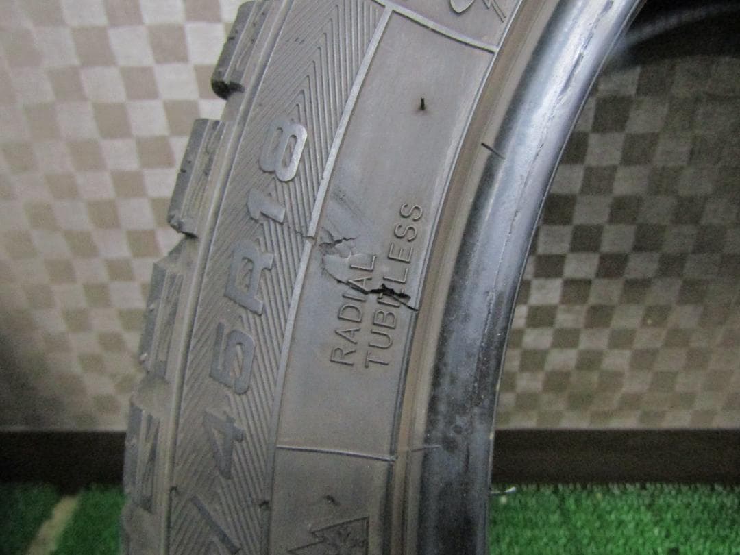 ☆送料込☆8分山以上☆ダンロップ ベクター 4シーズン 215/45R18 4本