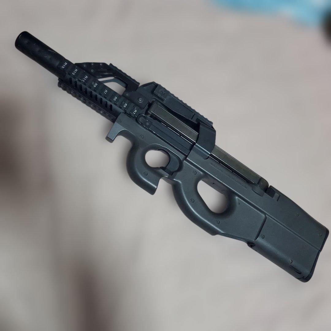 にやつき 東京マルイ P90 電動ガン カスタム