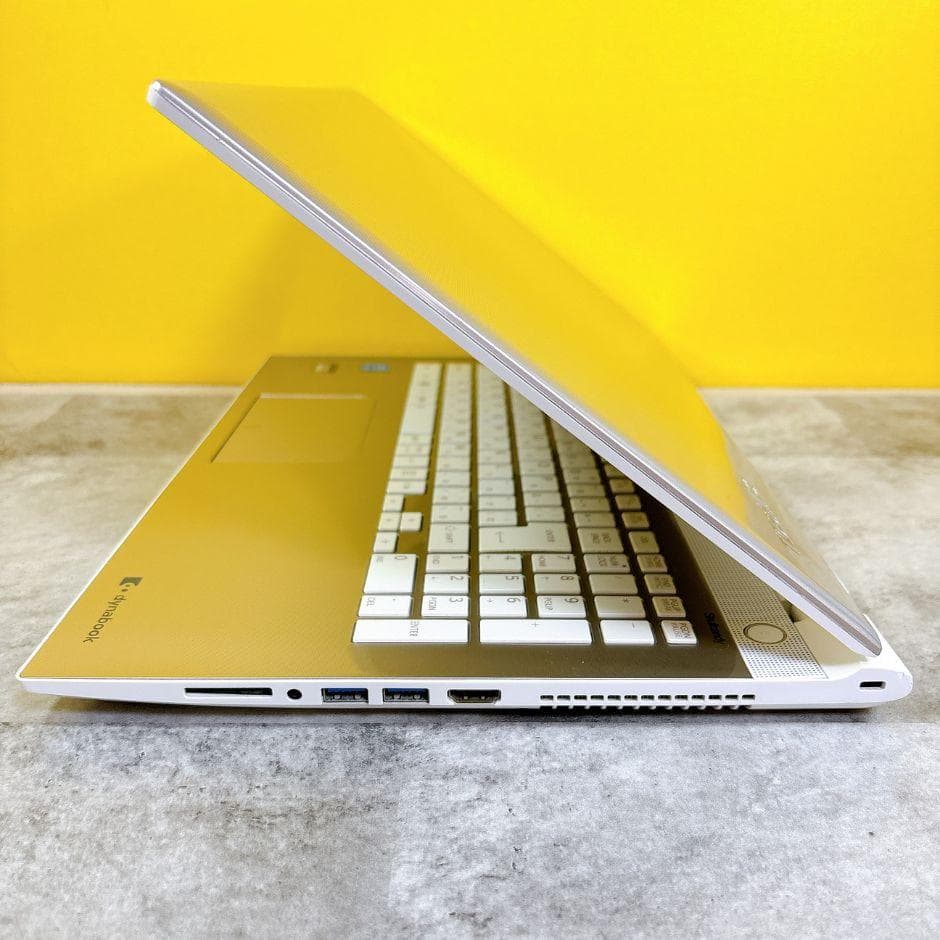 ⅰ5✨新品SSD✨カメラ付き薄型ノートパソコン ブルーレイ フルHD Win11