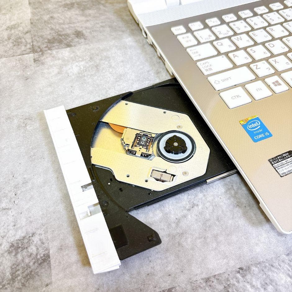 ⅰ5✨新品SSD✨カメラ付き薄型ノートパソコン ブルーレイ フルHD Win11