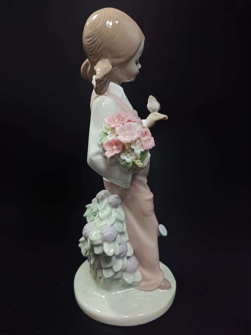 リヤドロ 5217 小鳥と話す少女 LLADRO フィギュリン スペイン製