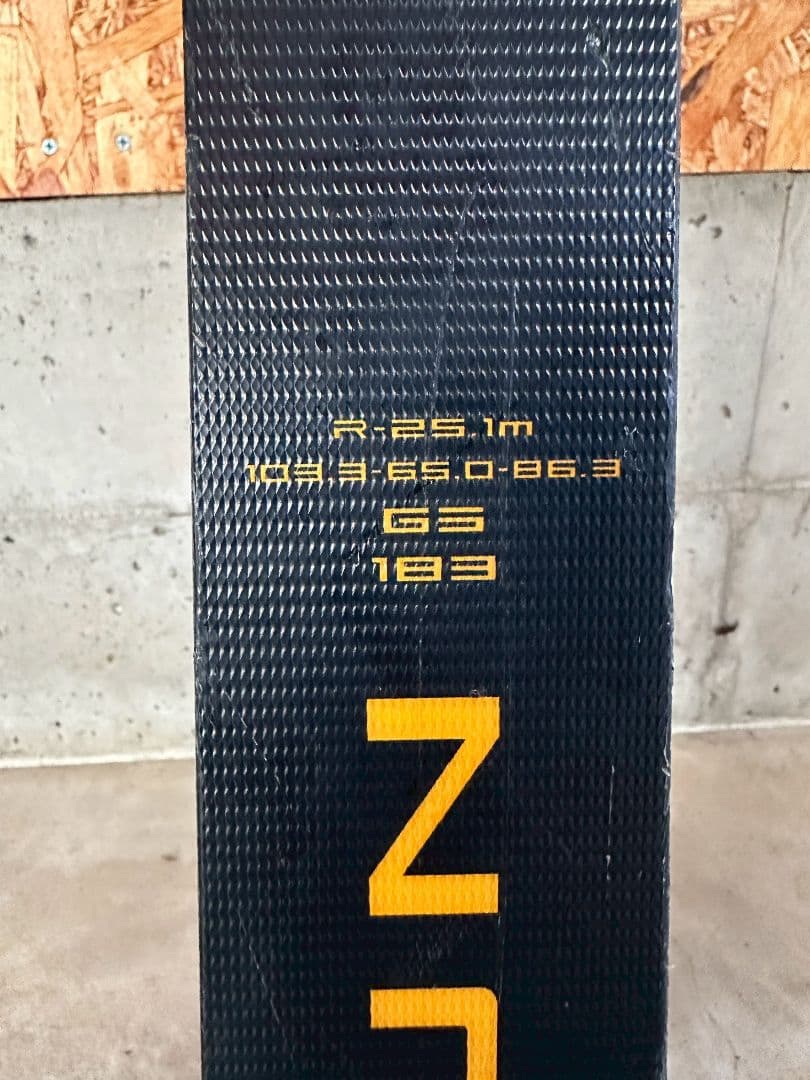 ゆきちゃんさん　OGASAKA TRIUN スキー板 183cm