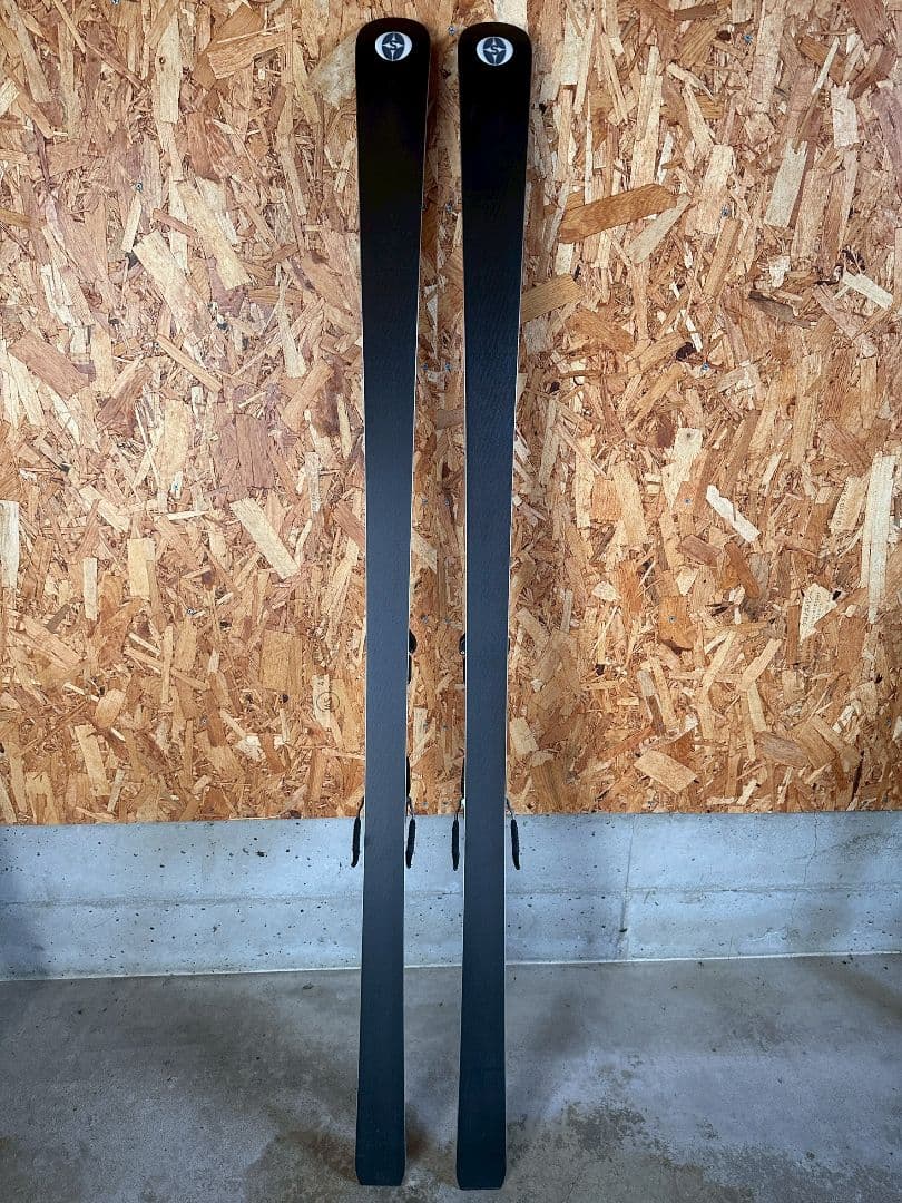 ゆきちゃんさん　OGASAKA TRIUN スキー板 183cm