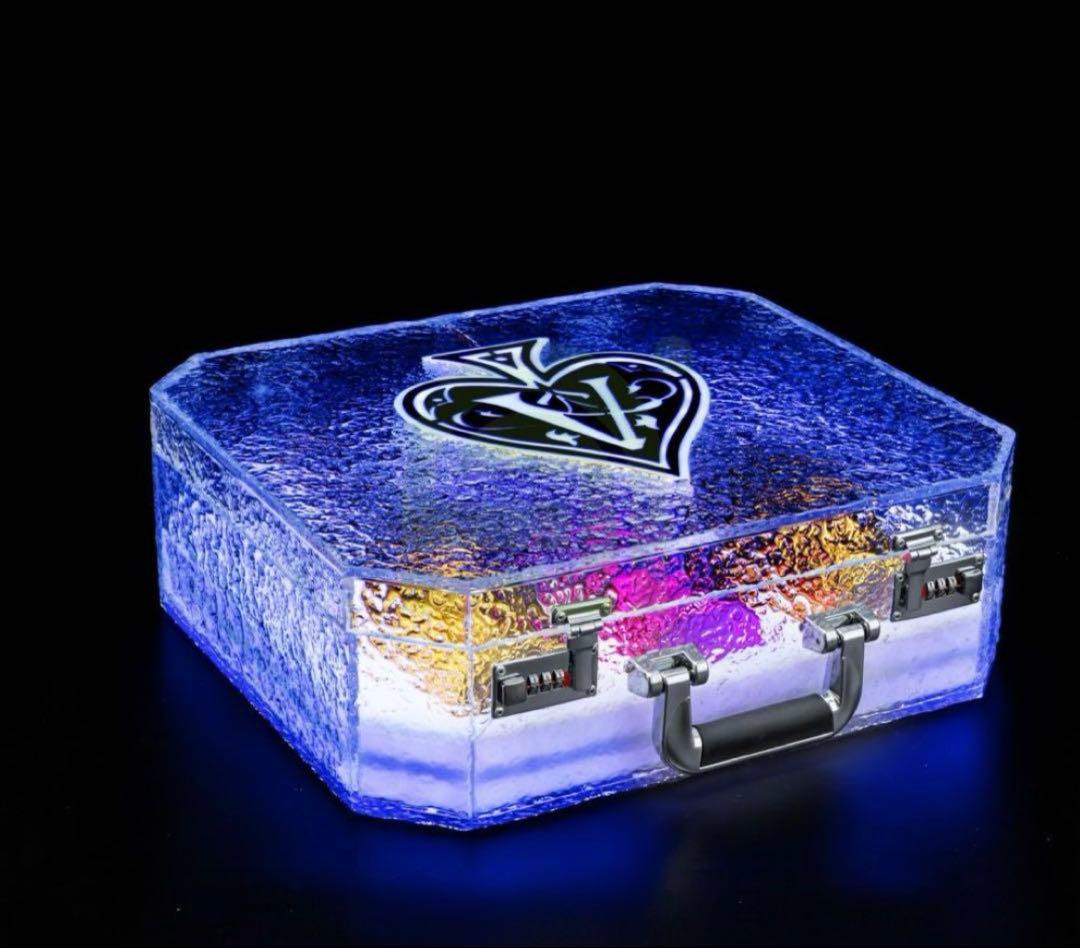 アルマンド　アタッシュケース　LED