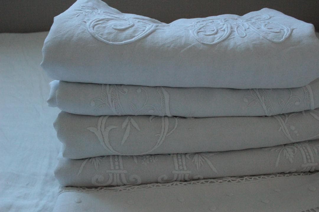 konorinoko様フランスアンティークイニシャルシーツ/モノグラムカバー