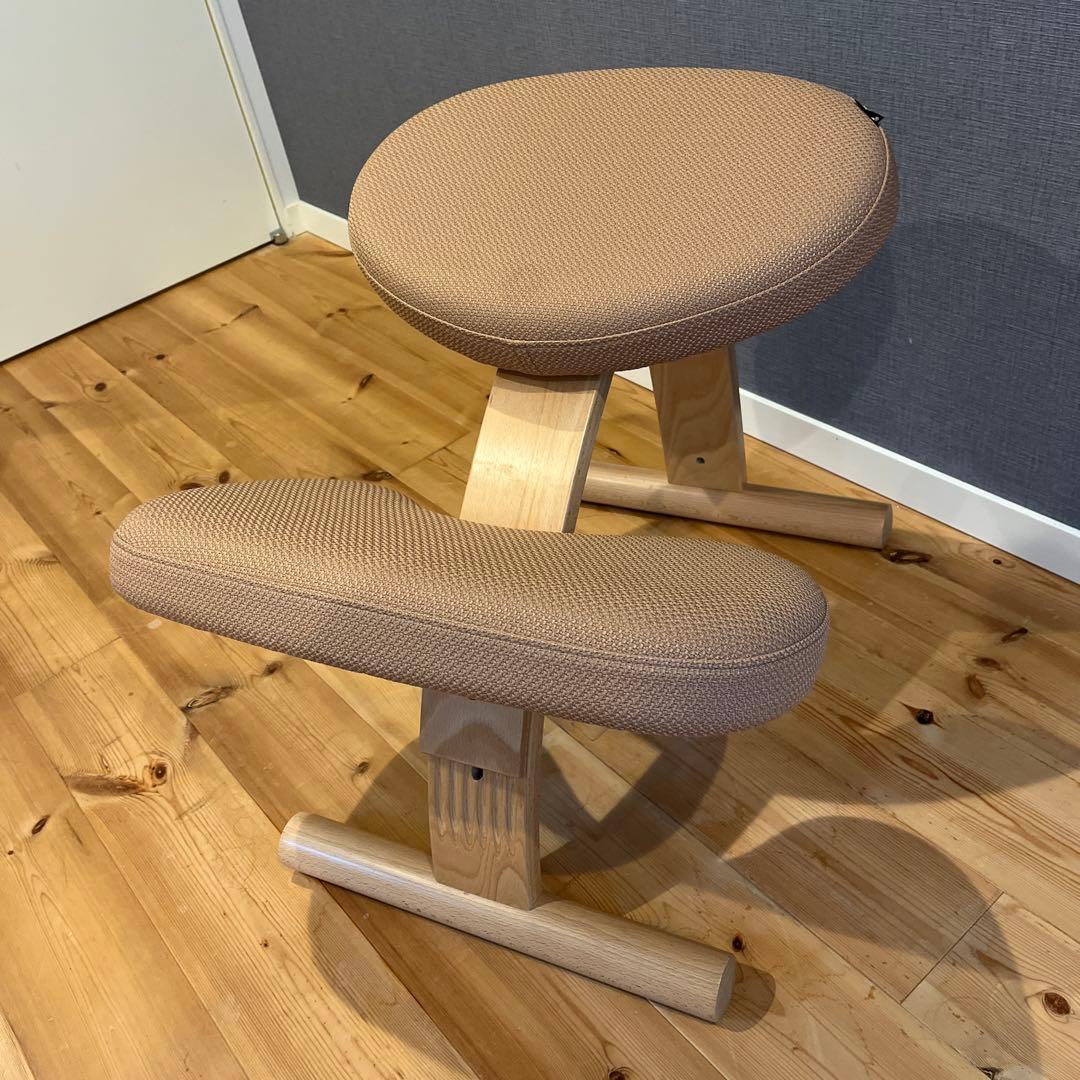 リボ社 バランスチェア イージー :ベージュ（座椅子スペアーカバー付き）