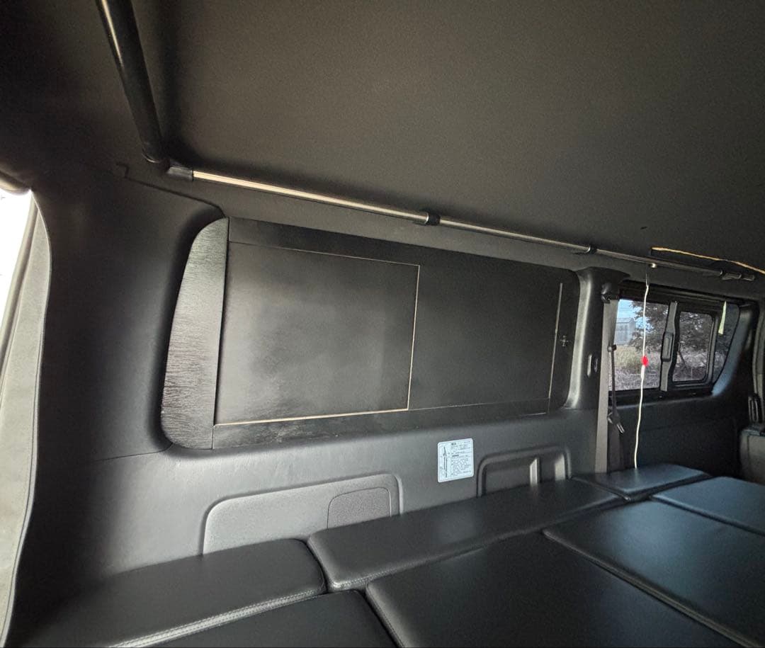 ハイエース 200系 スーパーGL 窓埋め パネル 開閉式 断熱 『助手席側』