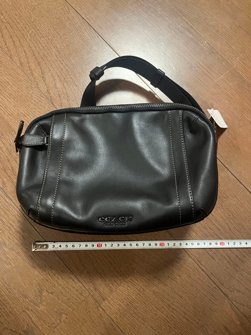 コーチ メンズ ボディバッグ