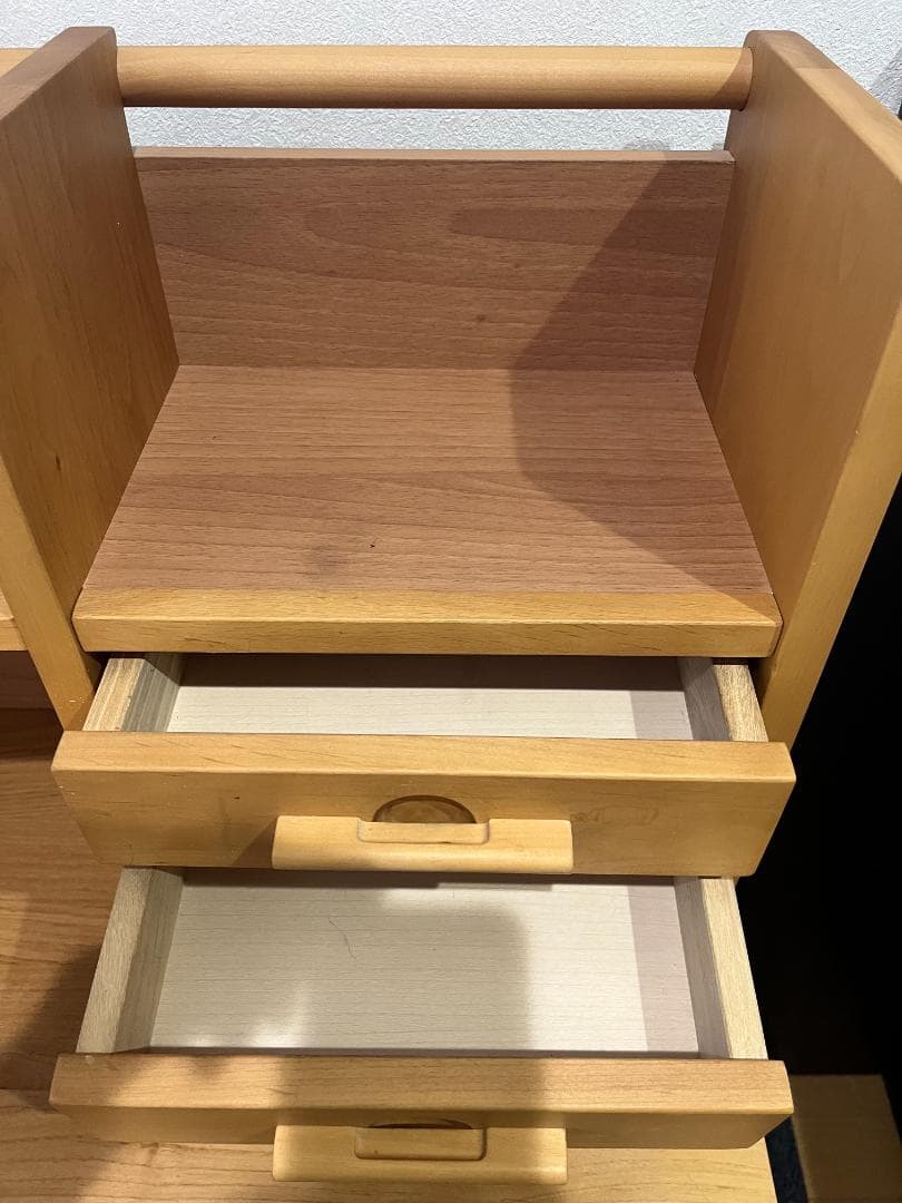 ITOKI 学習机 & 椅子