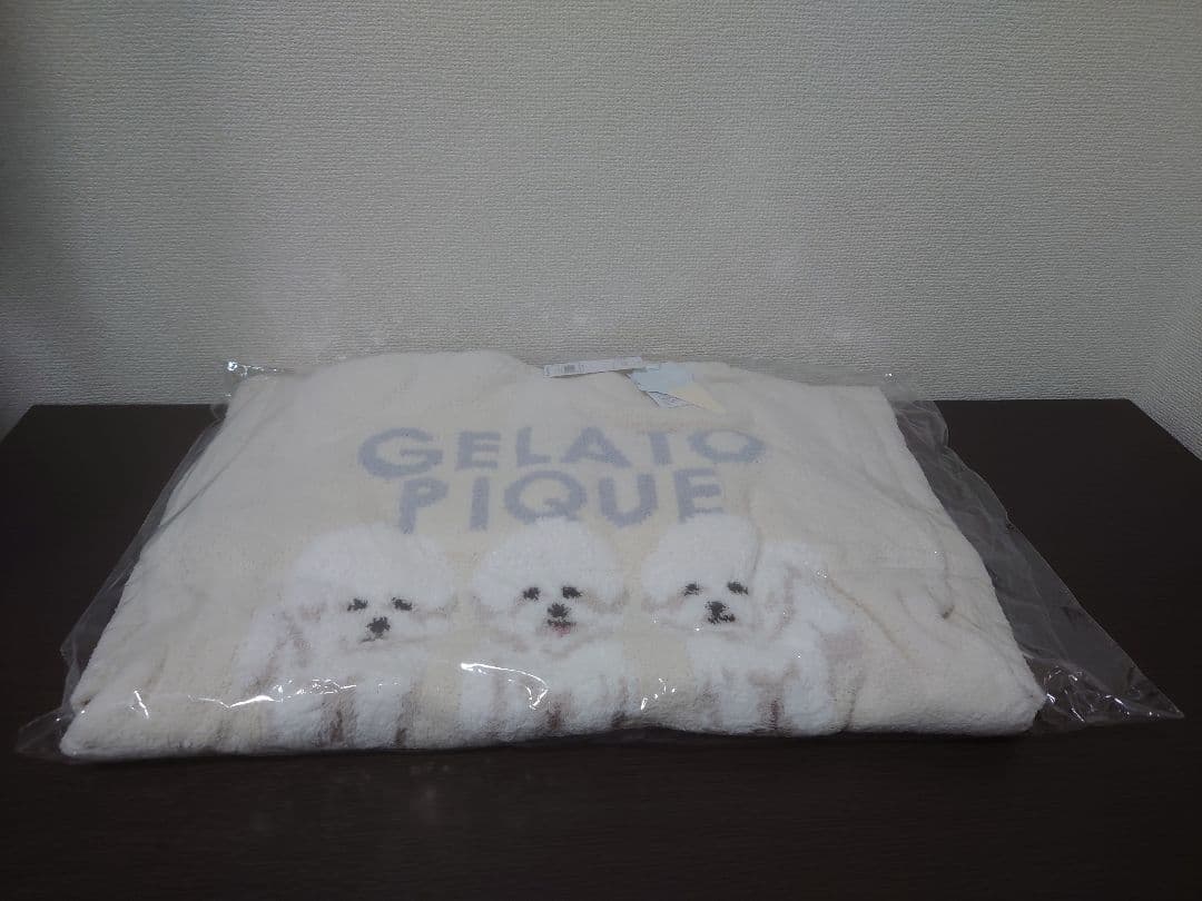 GELATO PIQUE 犬刺繍フリースパジャマ