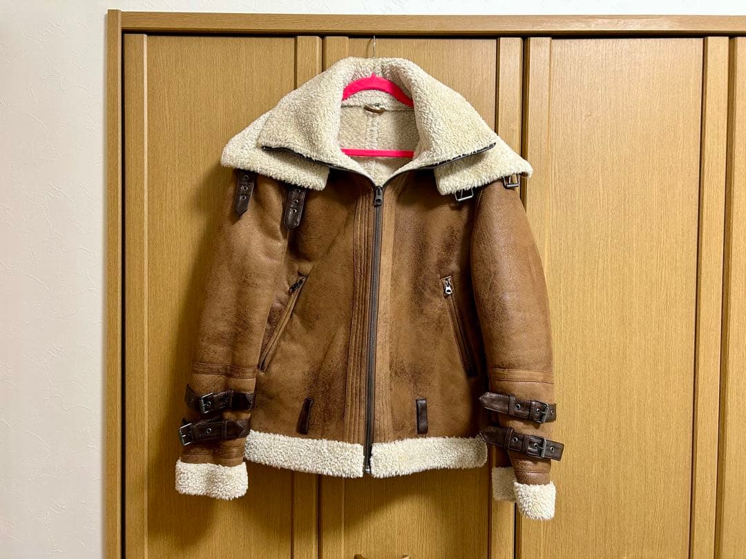 ザラ ZARAフェイク ムートン ミリタリー ファー ボア B-3ジャケット防寒