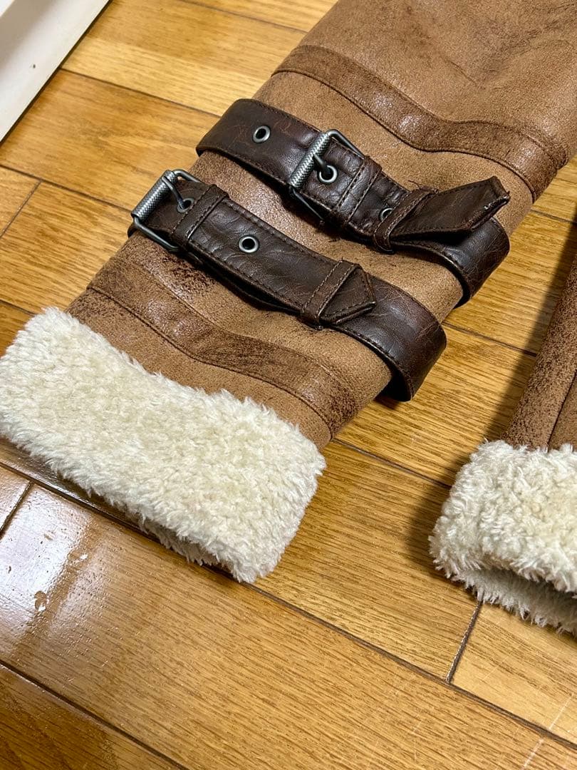 ザラ ZARAフェイク ムートン ミリタリー ファー ボア B-3ジャケット防寒