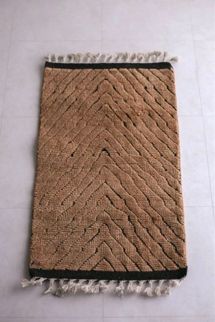 105cm×61cm モロッコ　ベニワレン　ウール　ブラウン　ブラック