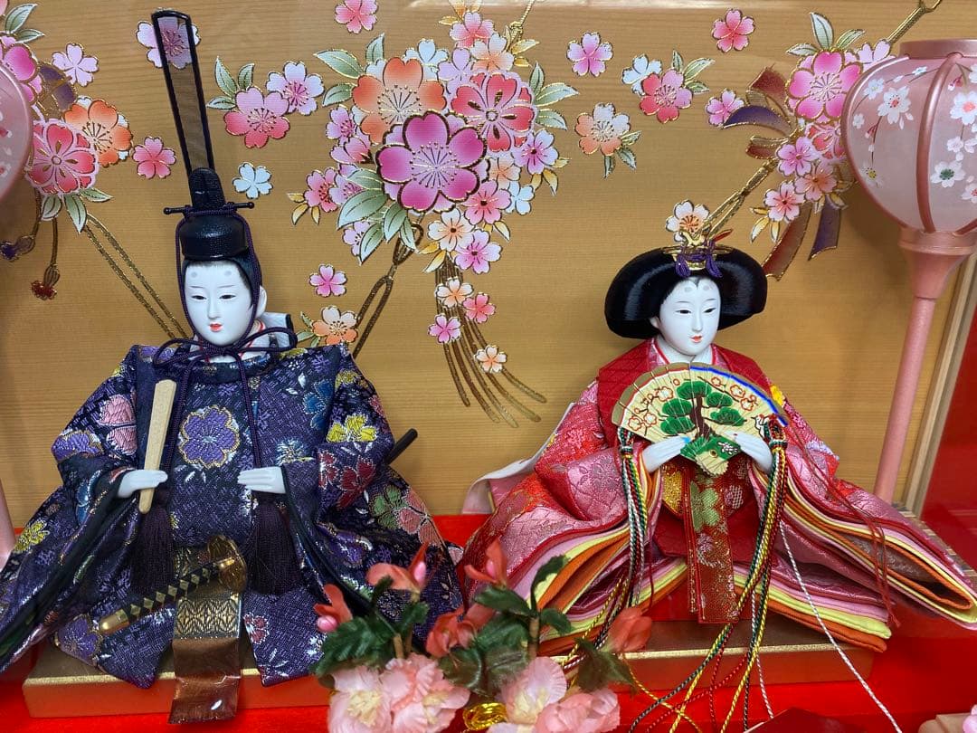 翔玉監修　雛人形親王飾りガラスケース入り・間口約５５×奥行約２８×高さ約４１㎝