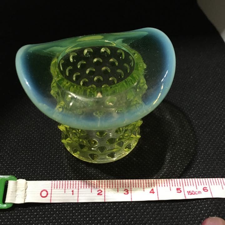 ホブネイルハット　フェントン　ウラン　ガラス　グラス　帽子　トパーズオパルセント