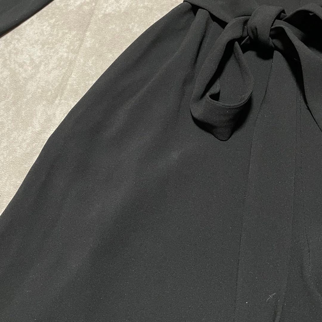 ダイアンフォンファステンバーグ　DVF （2） オールインワン　Vネック　黒