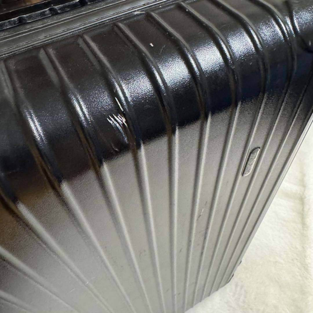 人気RIMOWA SALSA TROLLY 82 ブラック　TASロック2輪
