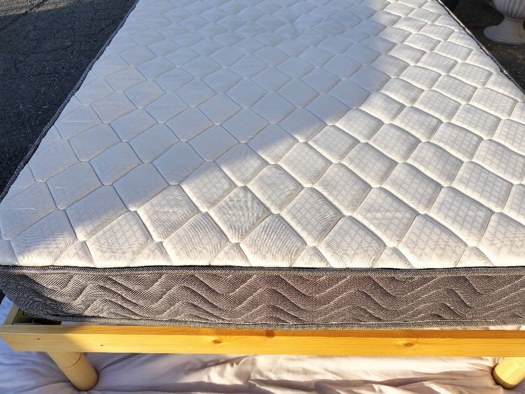 タンスのげん　セミダブルベッド　ニトリ　コイルマットレス　2点セット