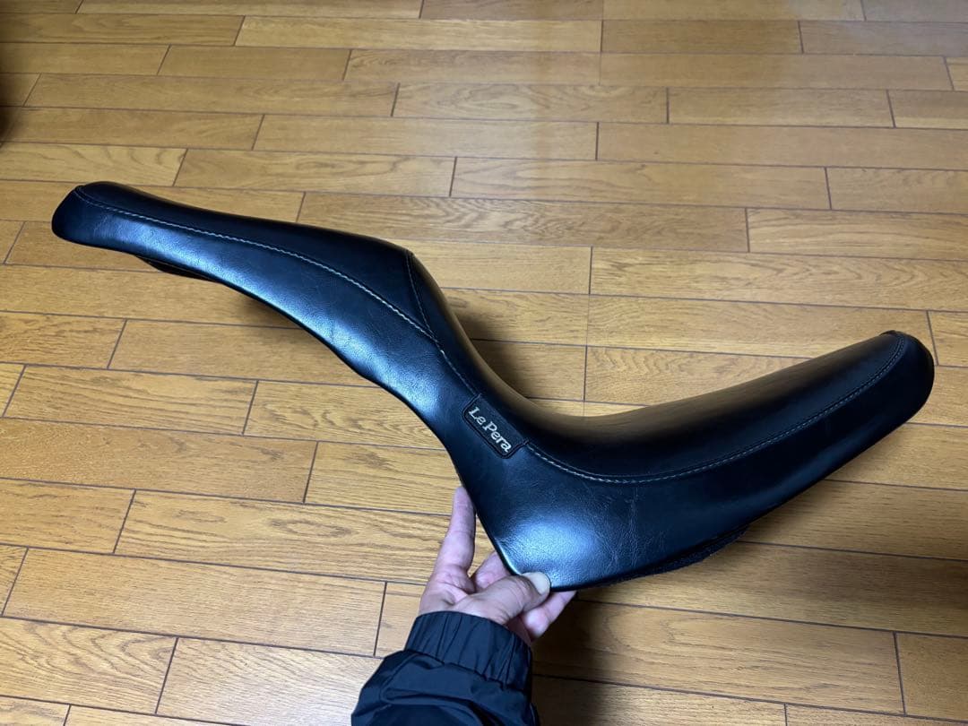 ひなた La Pera バイクシート 黒