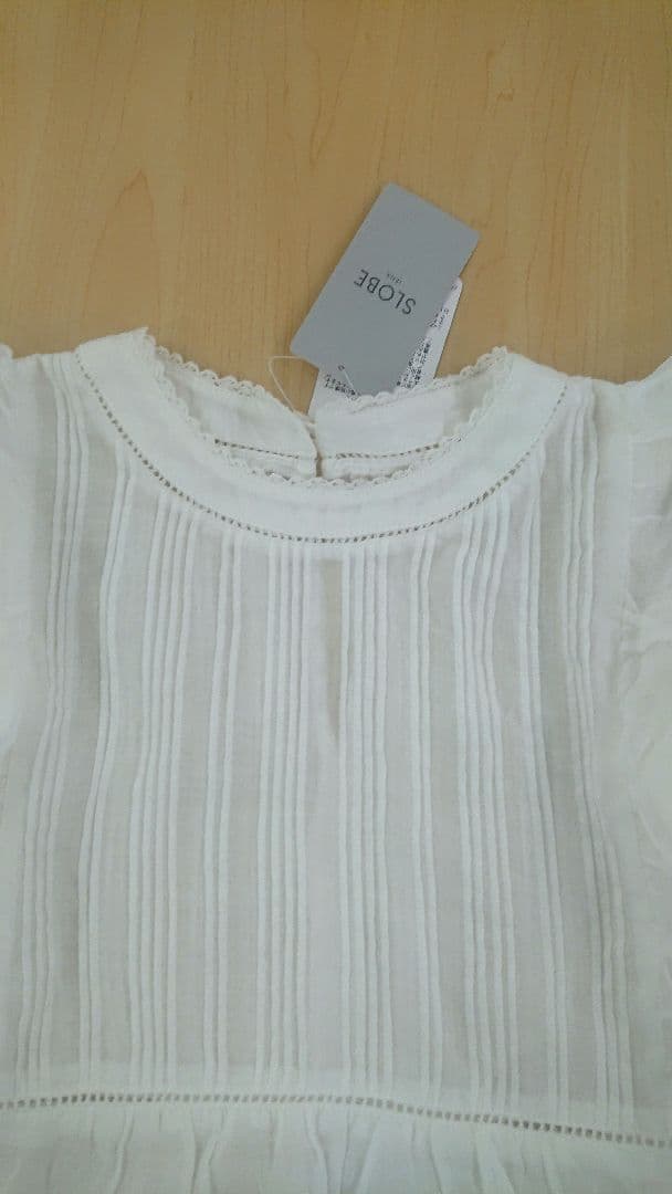 スローブイエナ ラミーフリルピンタックブラウス 新品 ホワイト