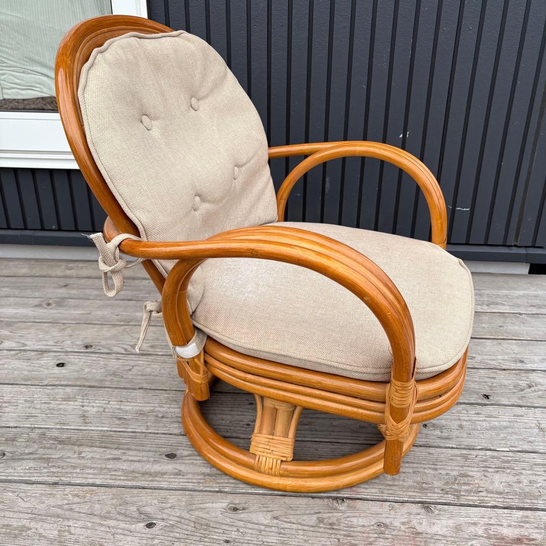 昭和レトロ 回転式 ラタンチェア アームチェア 座椅子 籐椅子 クッション付き