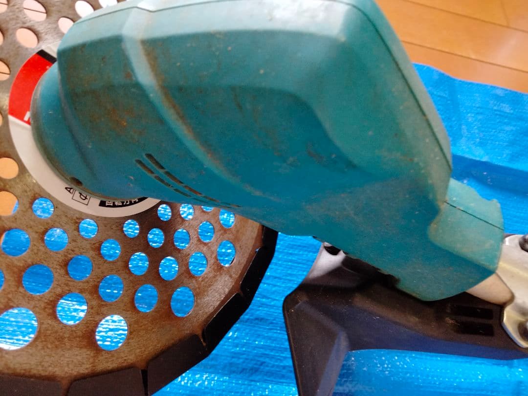 マキタ makita 充電式草刈機 MUR182UD 草刈り機