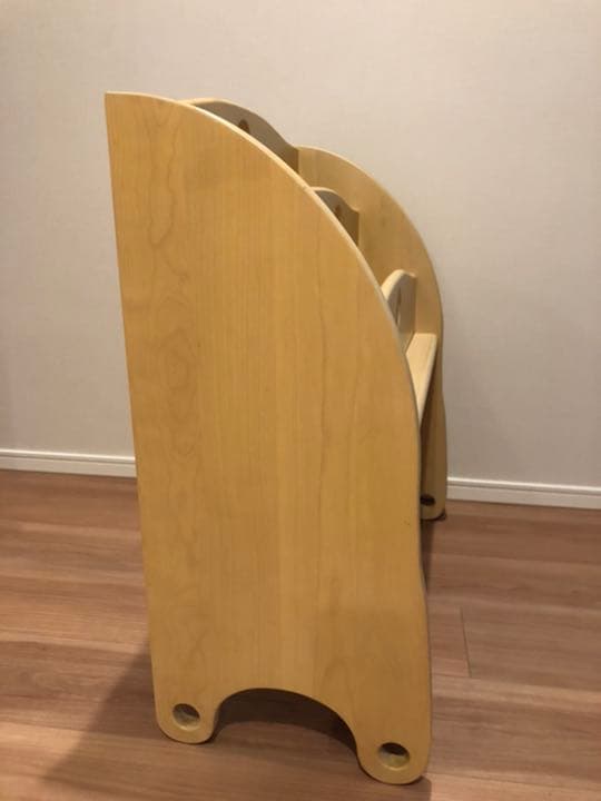 絵本棚　本棚　ラック