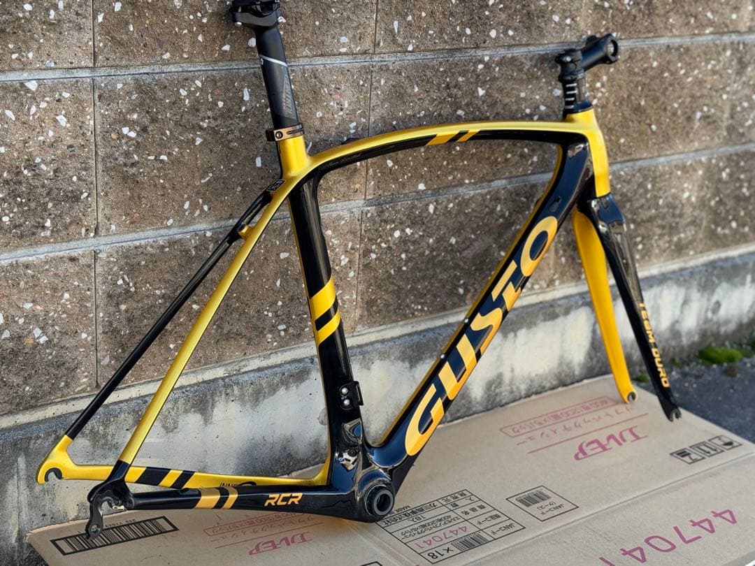 グスト　RCR リムブレーキ　フレームセット　カーボンフレーム　ロードバイク