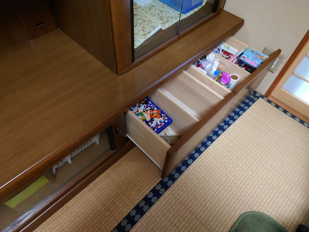 テレビ台　【直接引取限定】