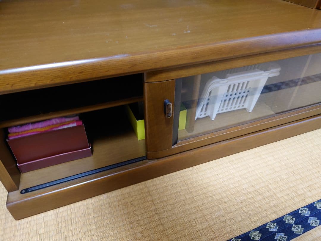 テレビ台　【直接引取限定】